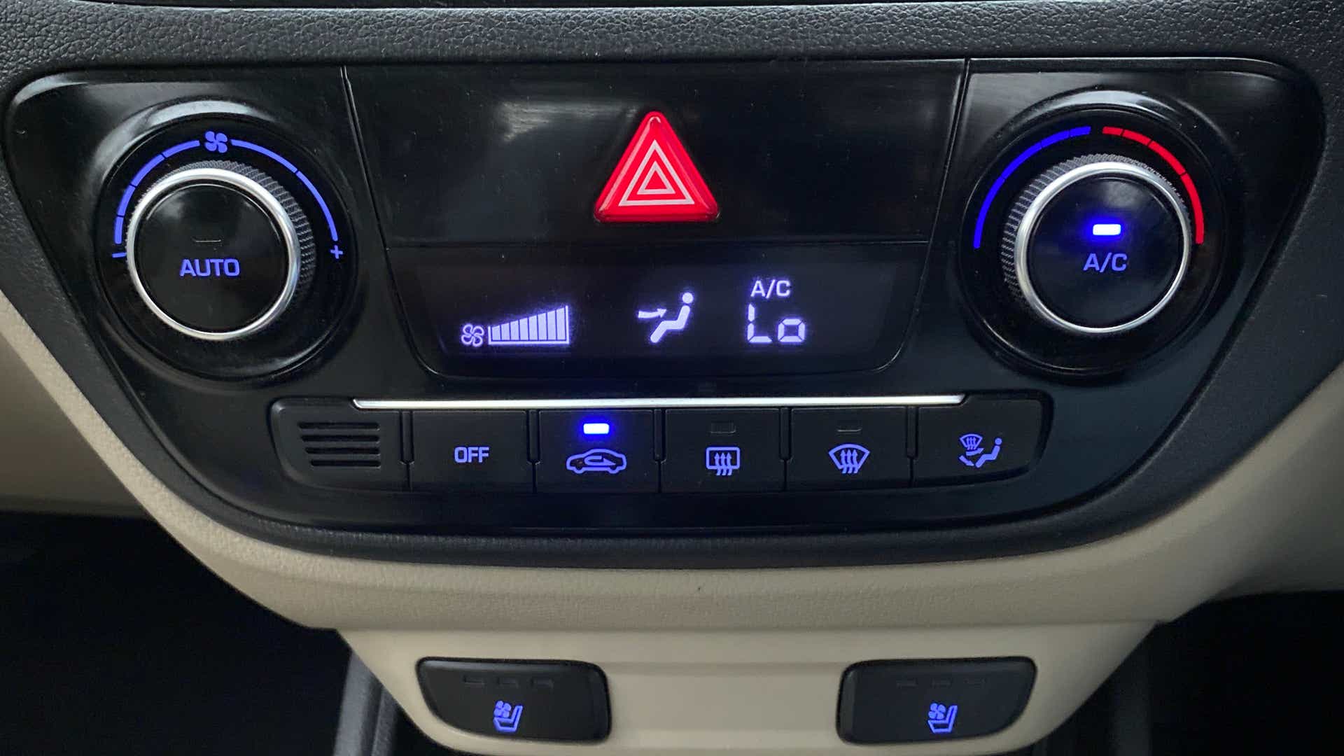 Climate control panel of a Hyundai Verna
