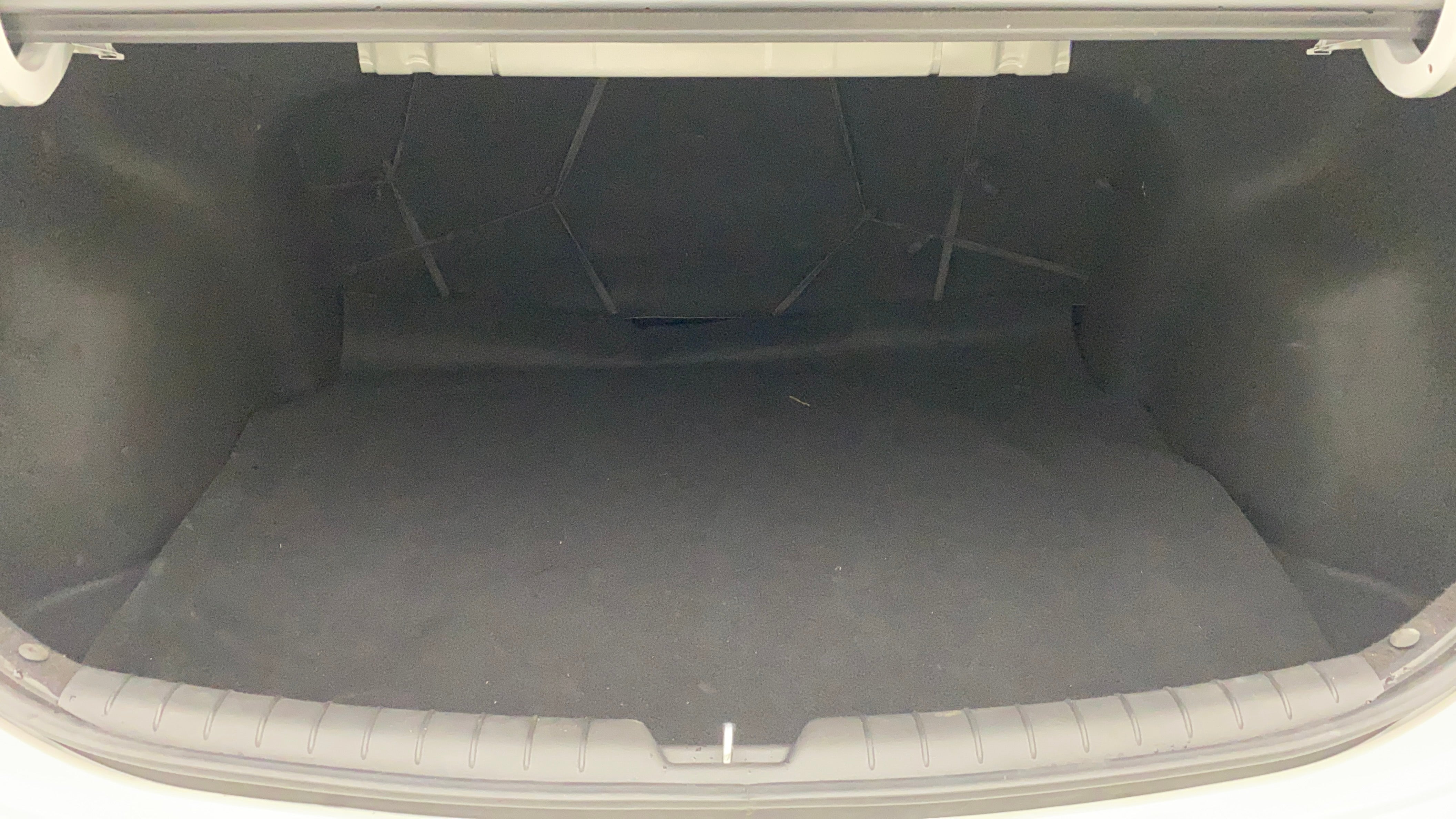 Boot space of a Hyundai Verna