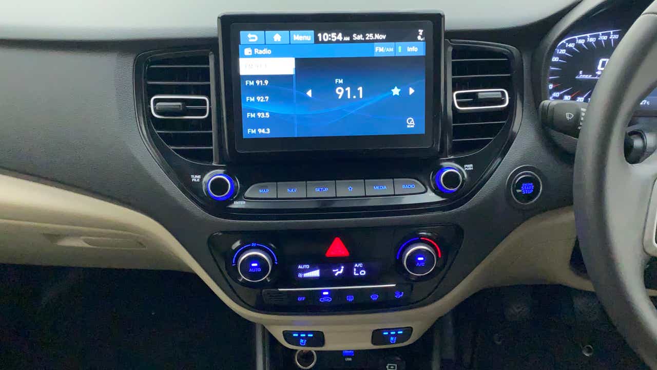 Dashboard console of a Hyundai Verna