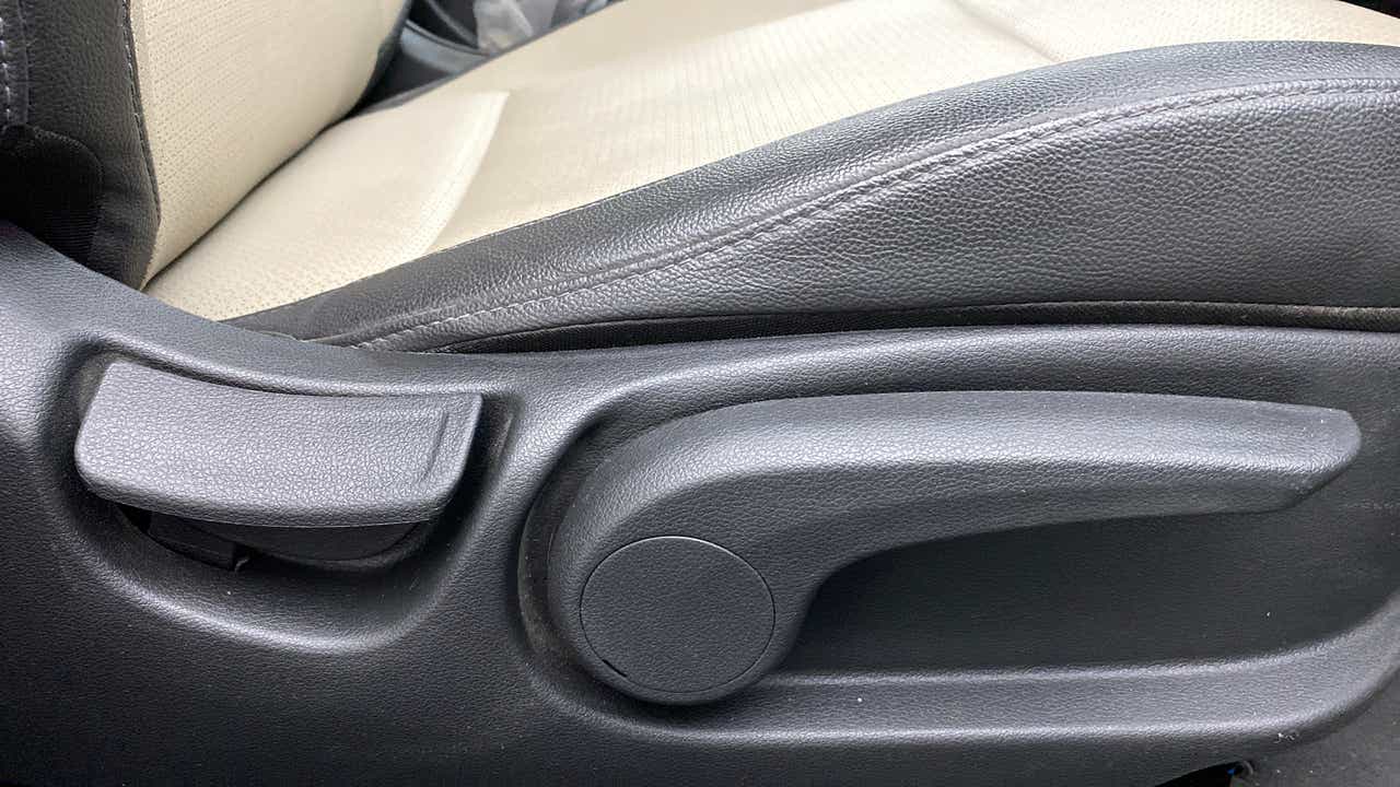 Seat adjustment lever of a Hyundai Verna