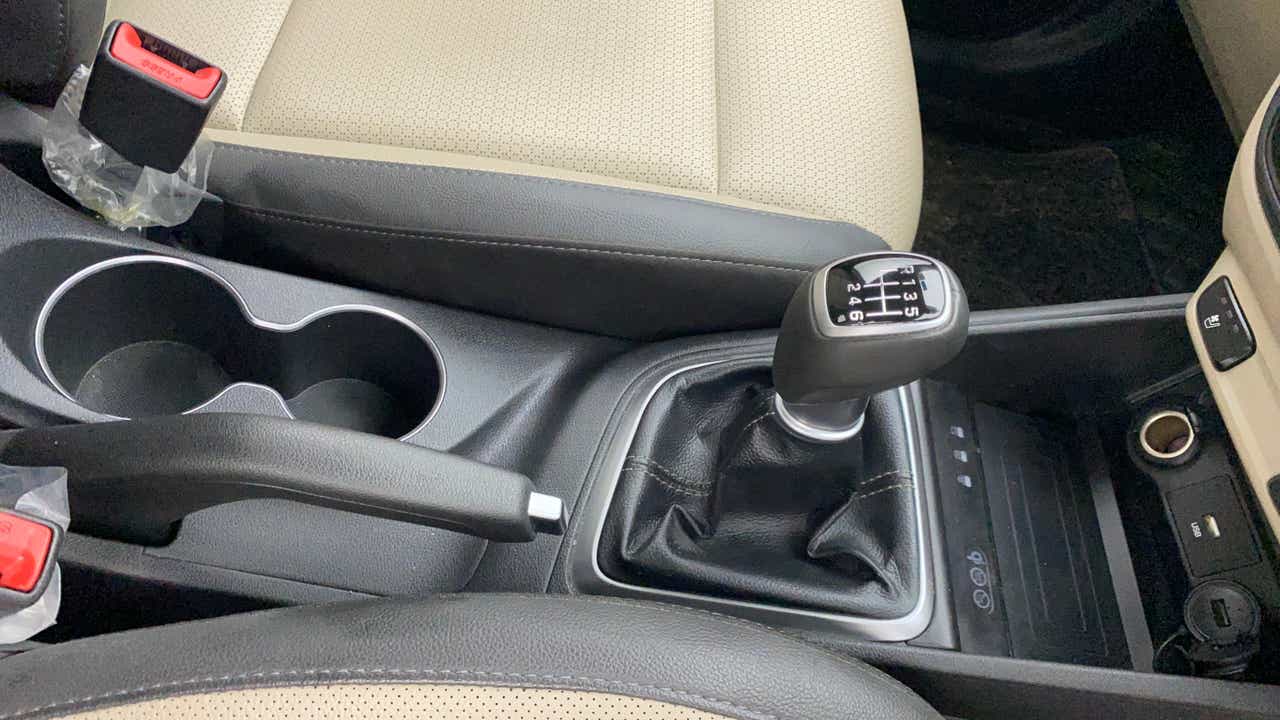 Gear shifter and center console of a Hyundai Verna
