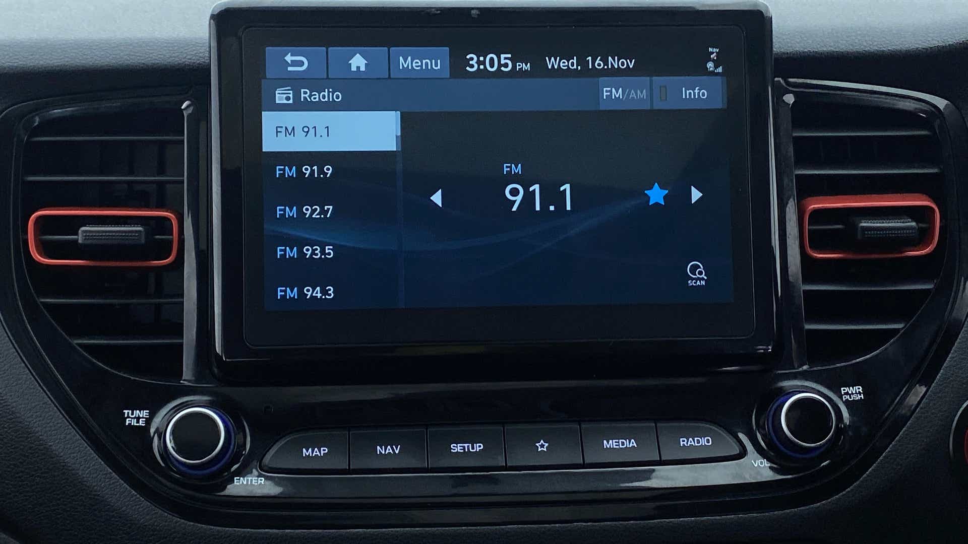 Infotainment system display of a Hyundai Verna
