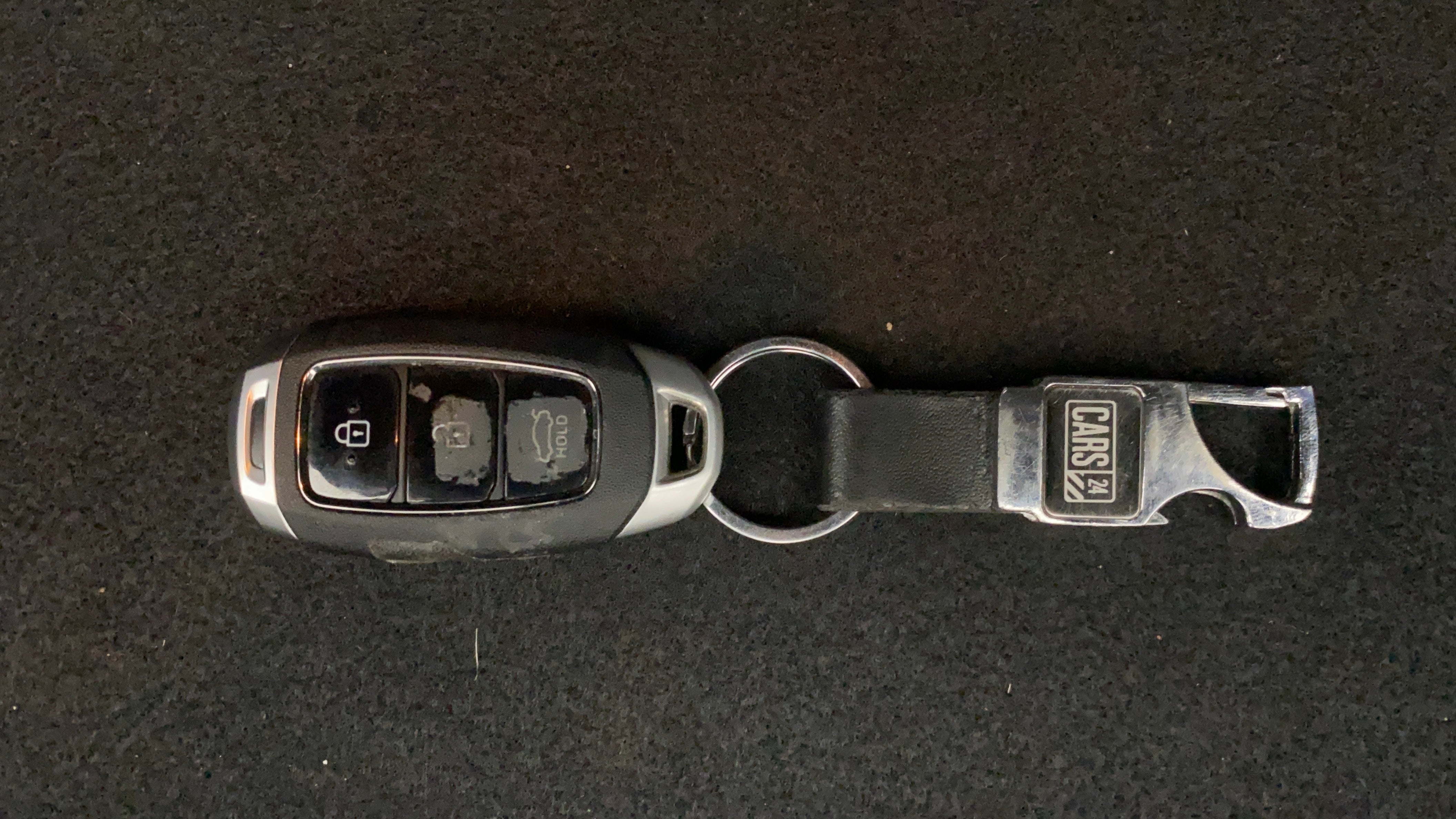 Car key fob of a Hyundai Verna