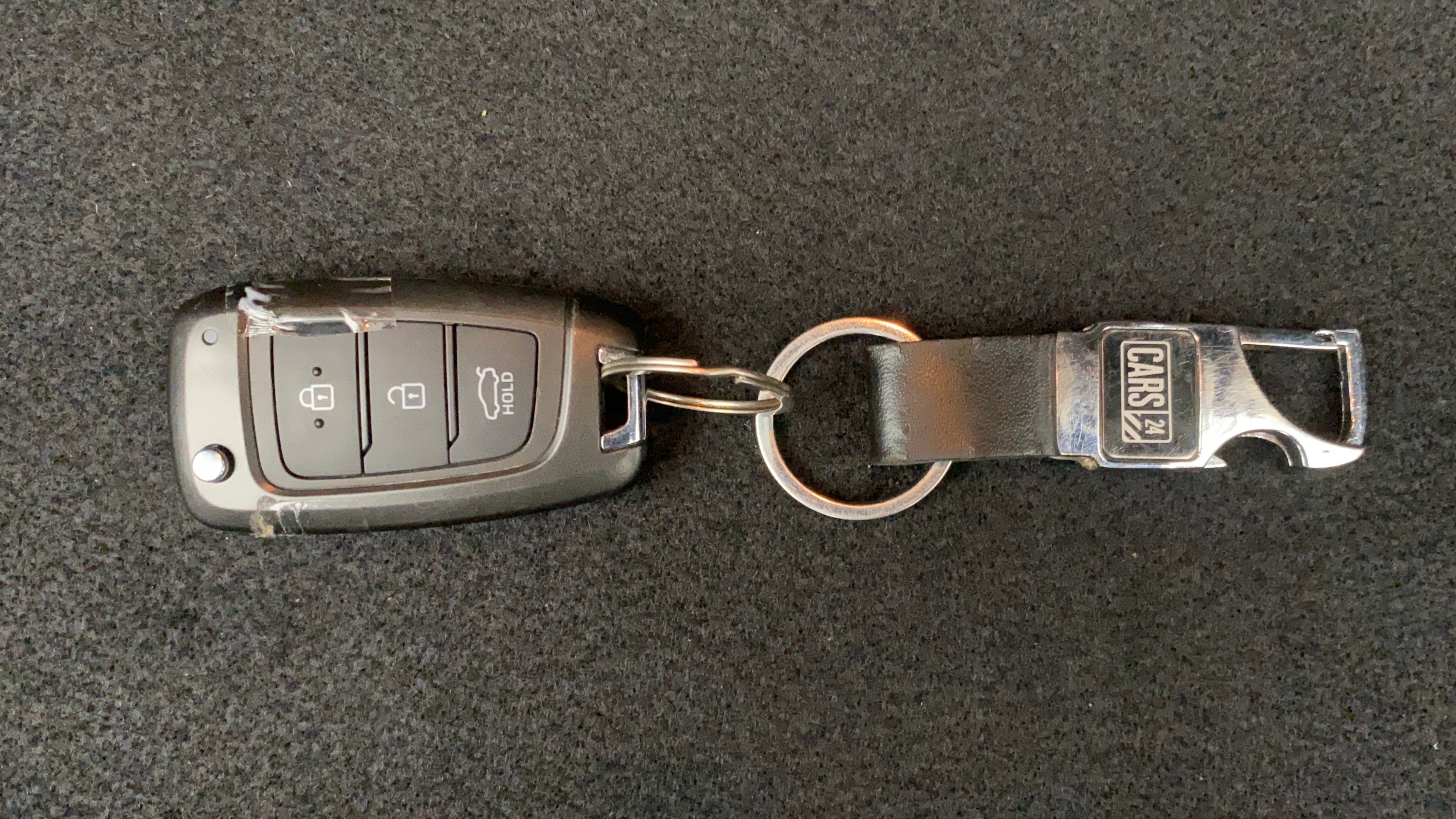 Car key fob of a Hyundai Verna