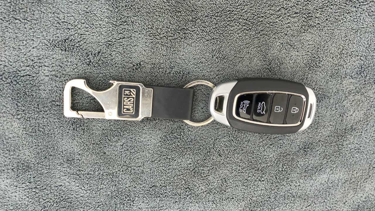 Car key fob of a Hyundai Verna