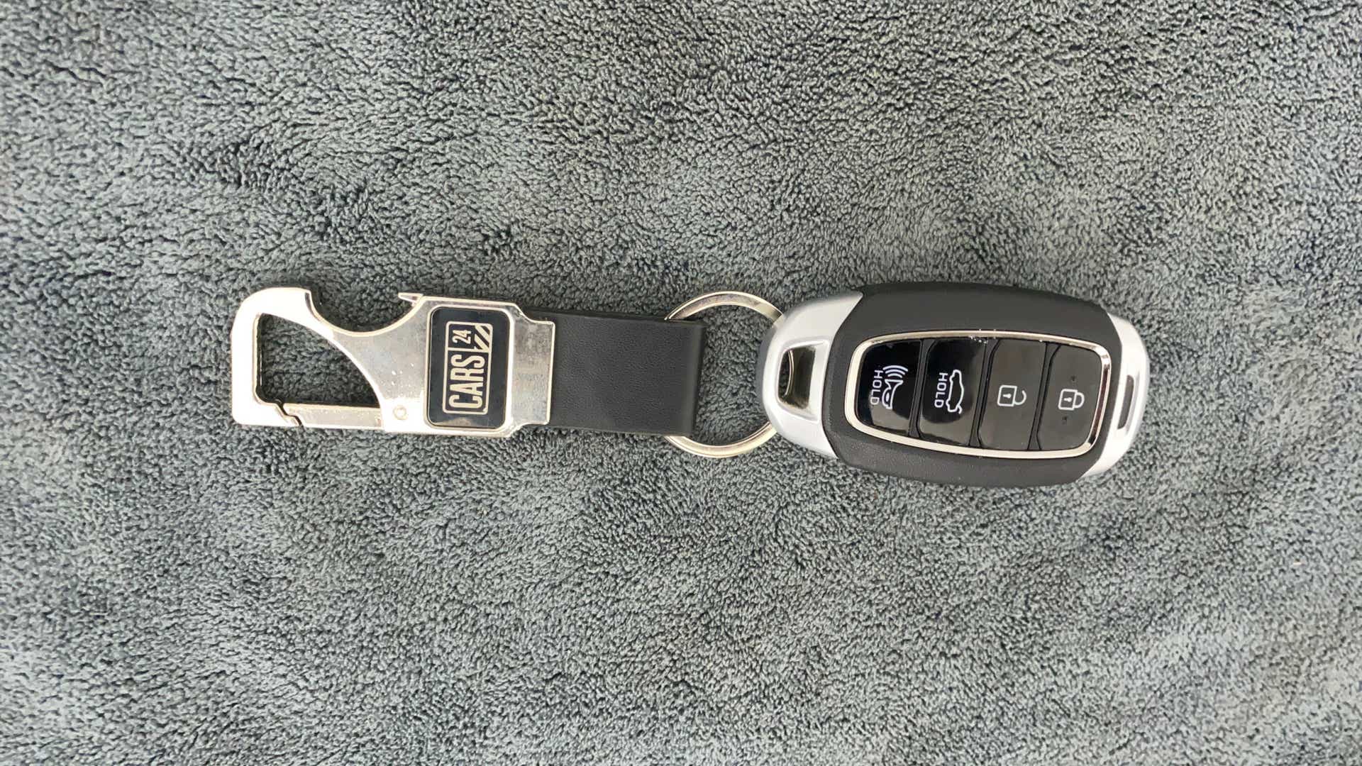 Car key fob of a Hyundai Verna