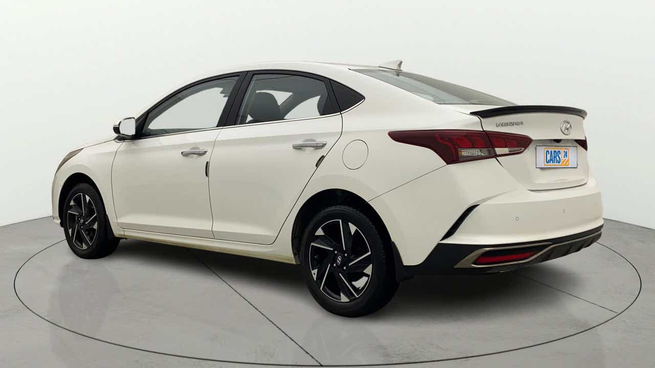 Rear three-quarter view of a Hyundai Verna