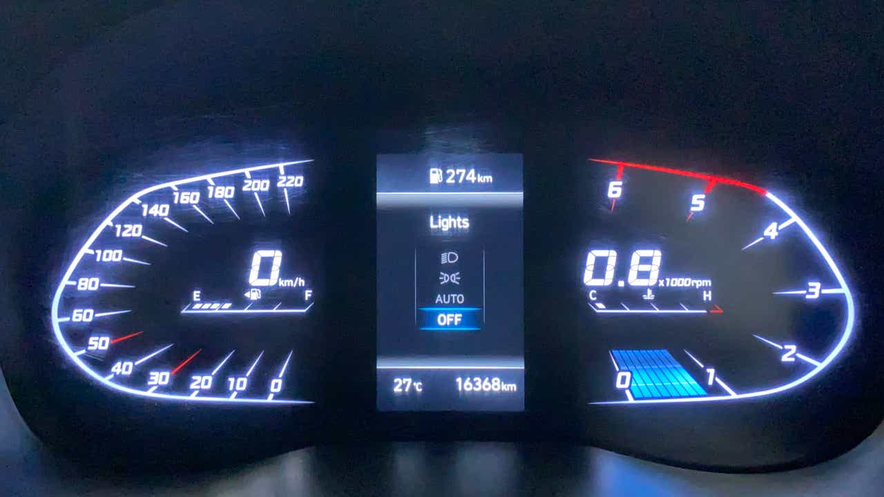 Instrument cluster of a Hyundai Verna