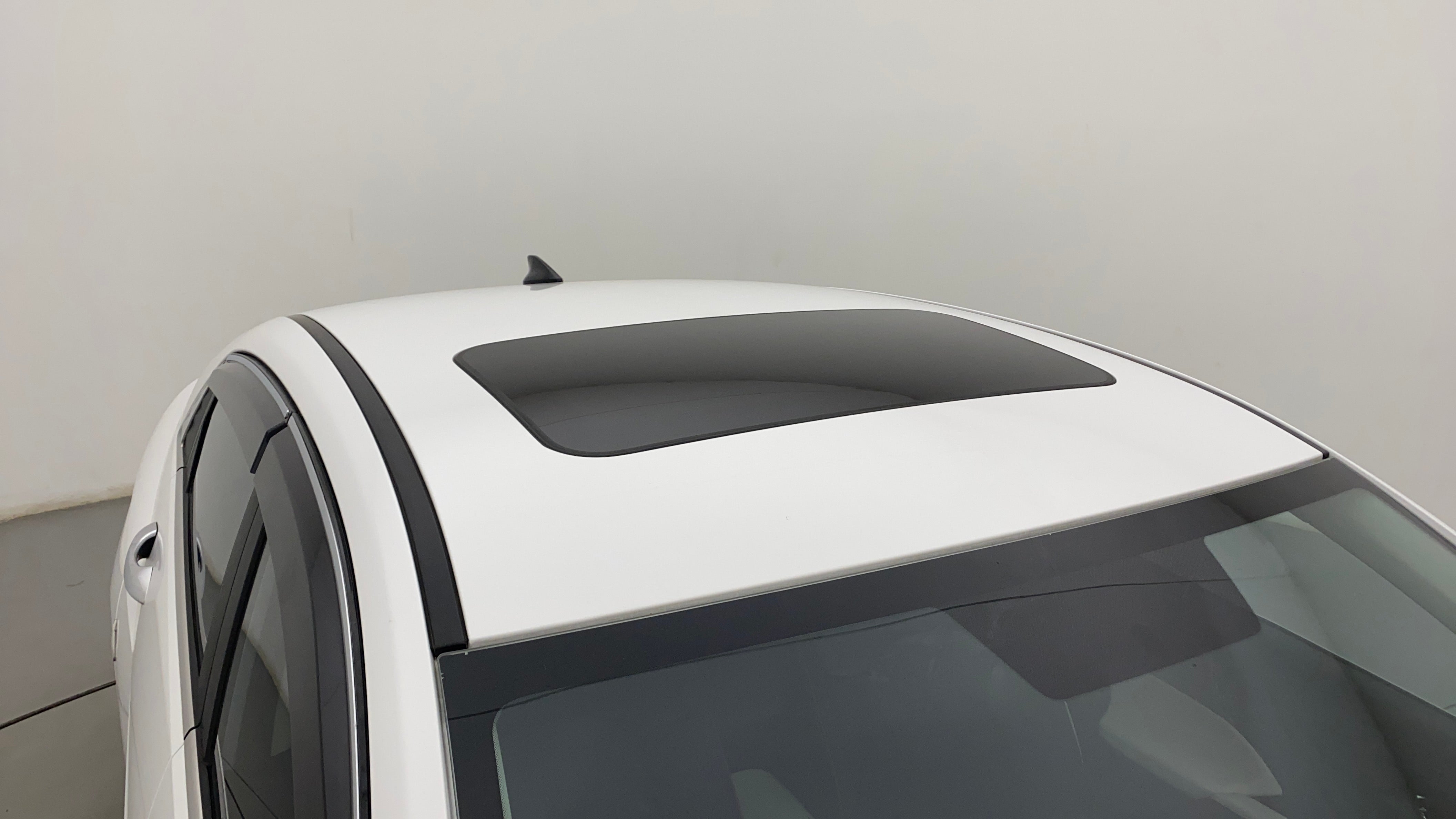 Sunroof view of a Hyundai Verna