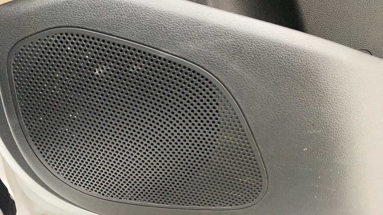 Speaker grille close-up of a Hyundai Verna