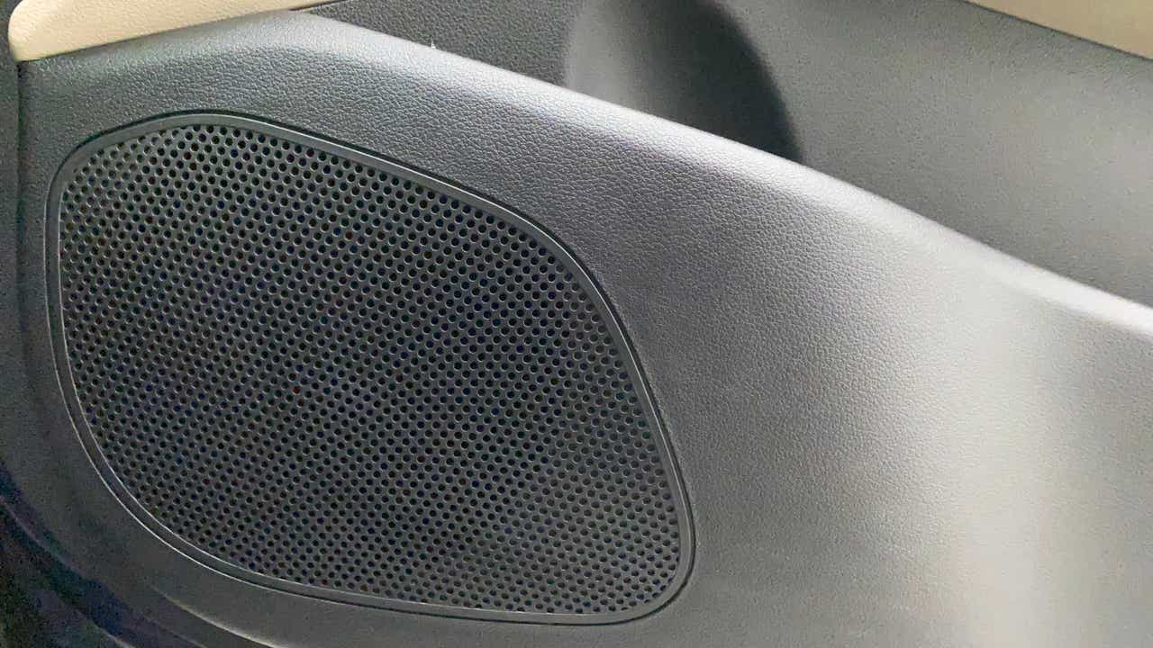 Close-up of the interior door speaker of a Hyundai Verna