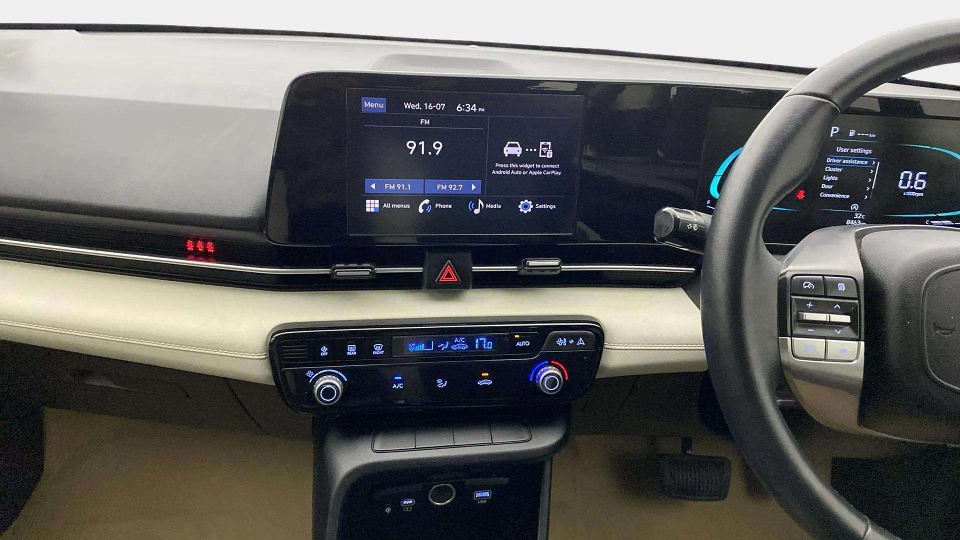 Dashboard and infotainment system of a Hyundai Verna