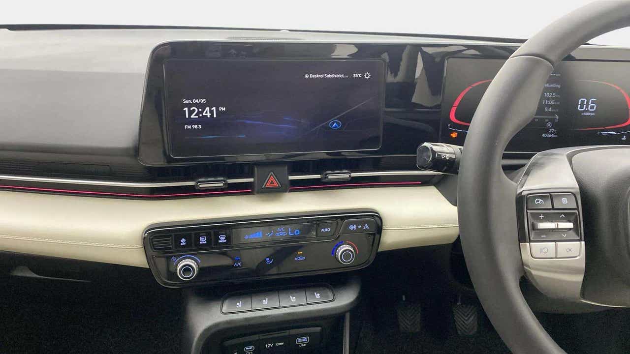 Dashboard and steering wheel view of a Hyundai Verna