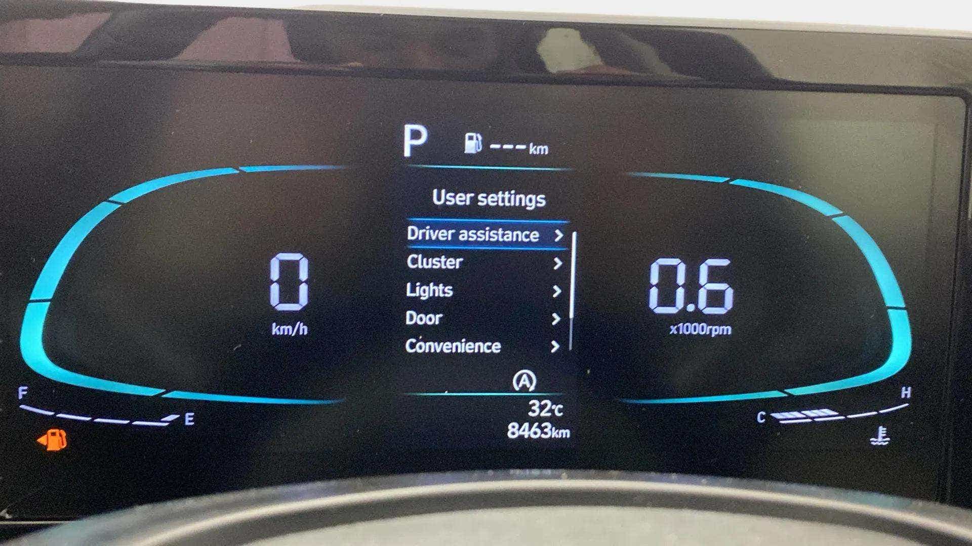 Dashboard display of a Hyundai Verna