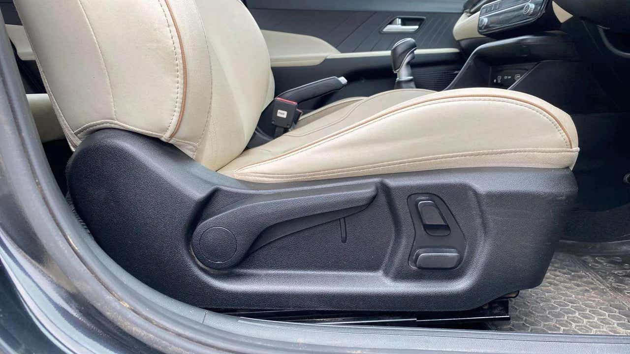 Front seat adjustment controls of a Hyundai Verna