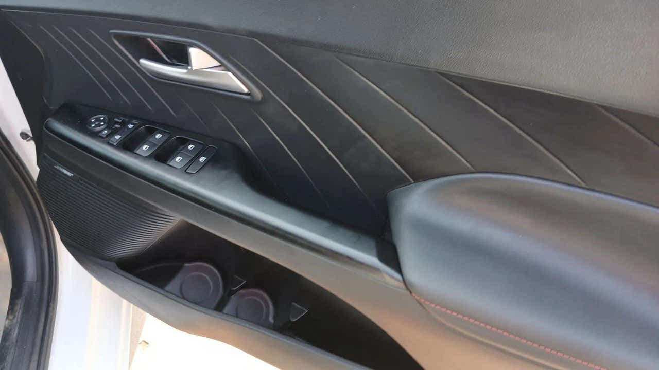 Front driver-side door panel of a Hyundai Verna