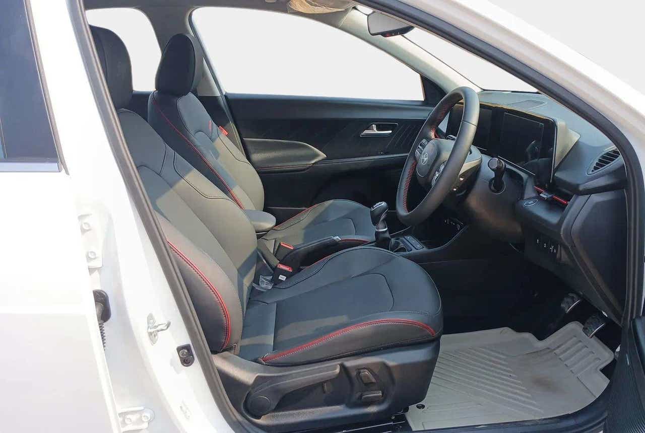 Front interior view of a Hyundai Verna