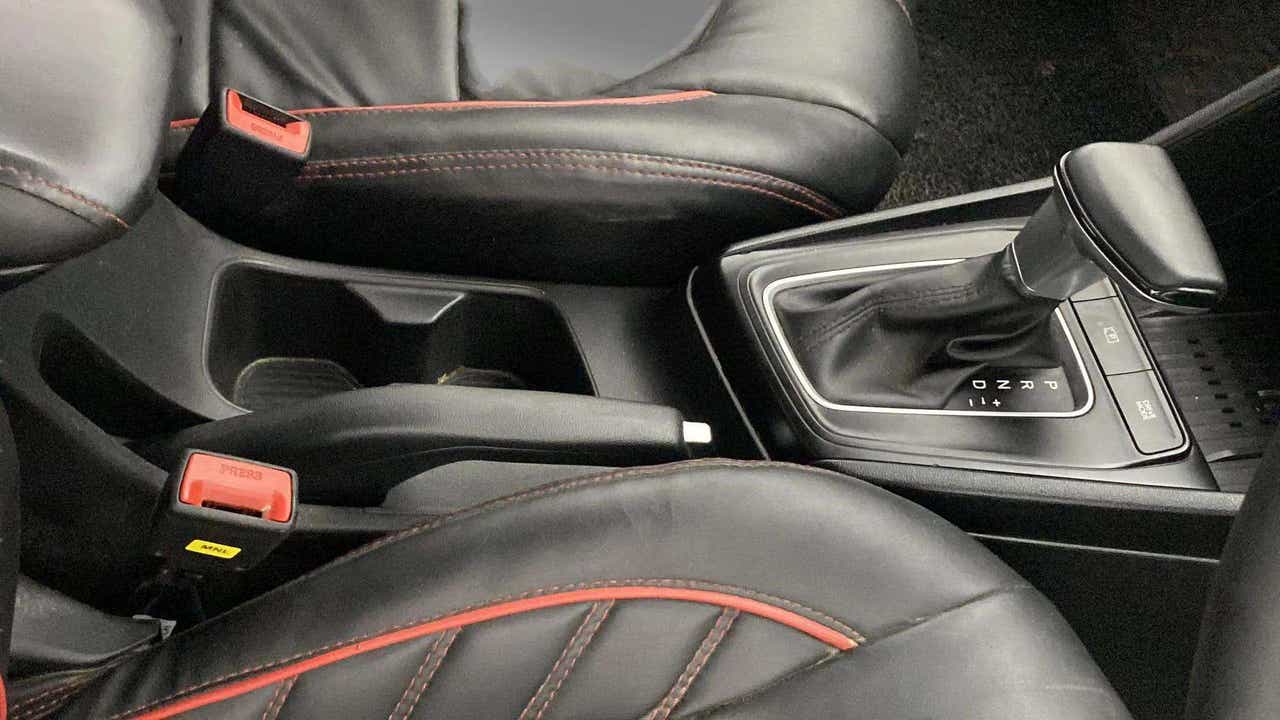 Center console view of a Hyundai Verna