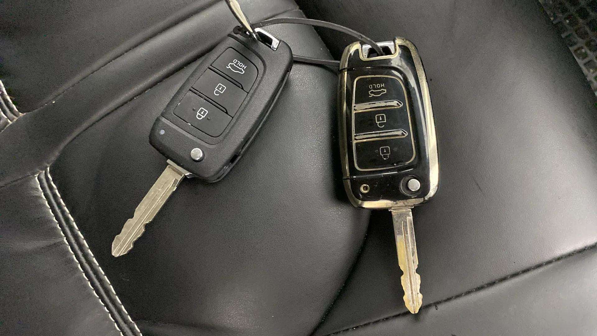 Close-up of car keys on a Hyundai Verna car seat