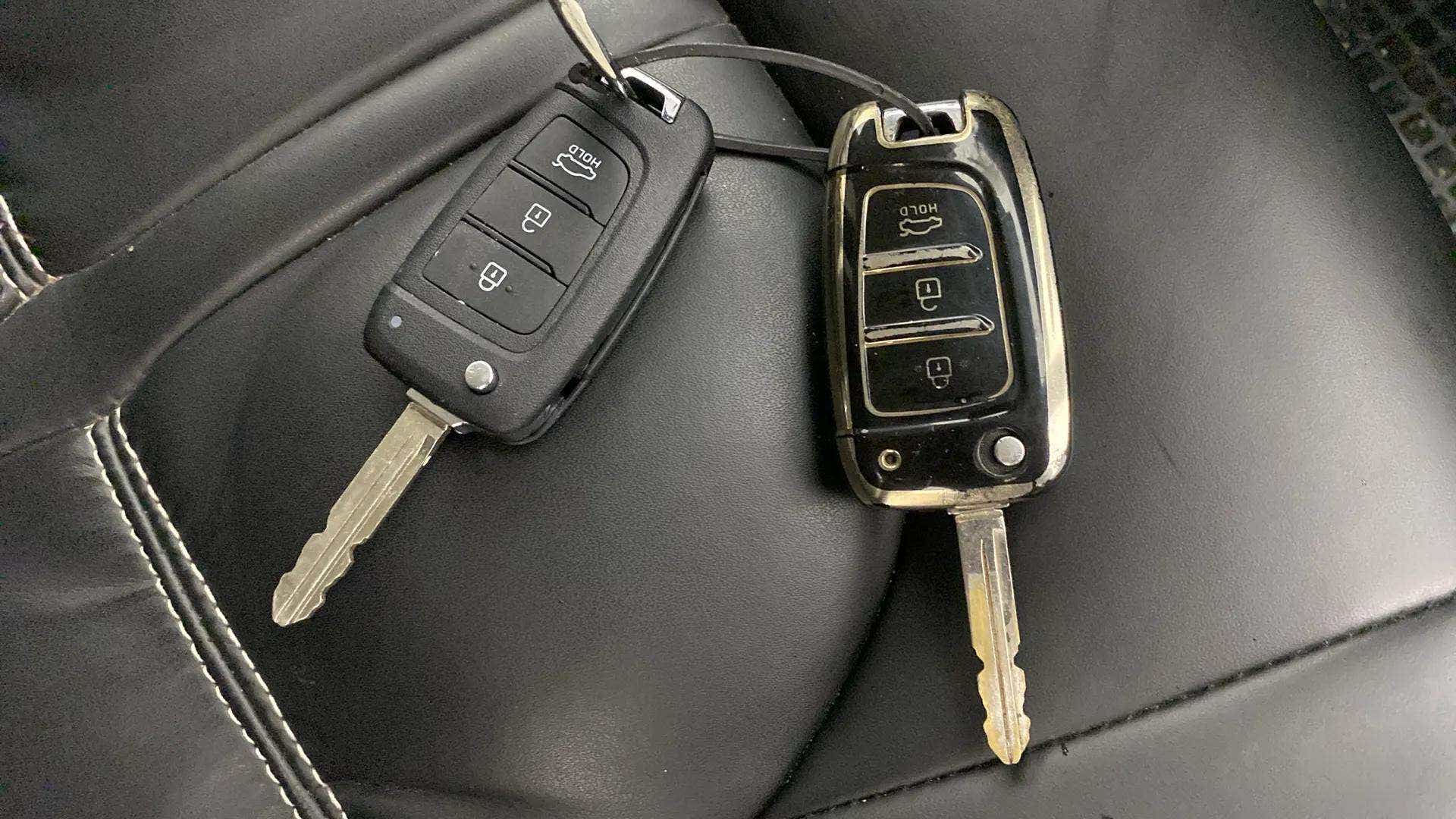 Close-up of car keys on a Hyundai Verna car seat