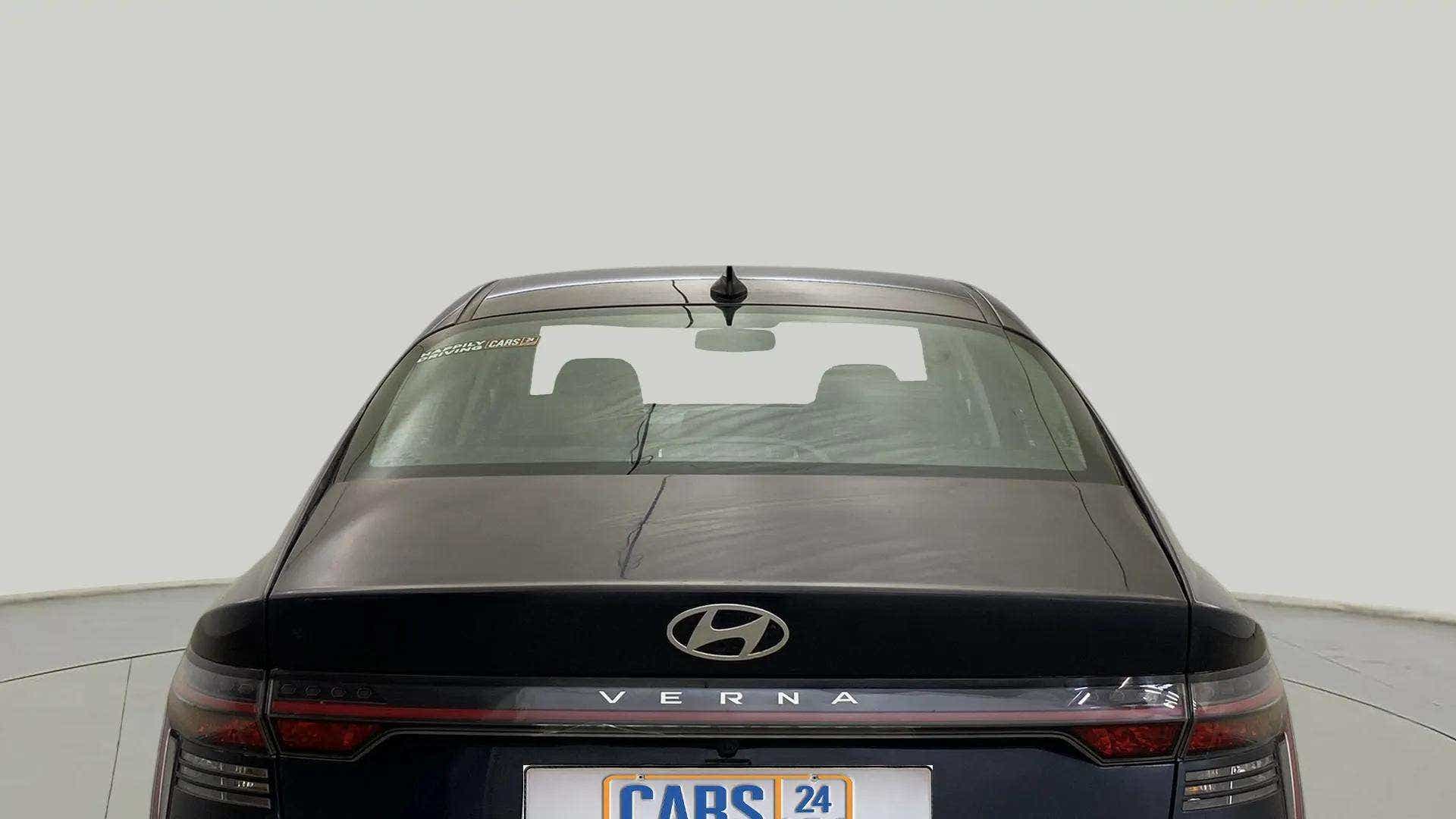 Rear view of a Hyundai Verna