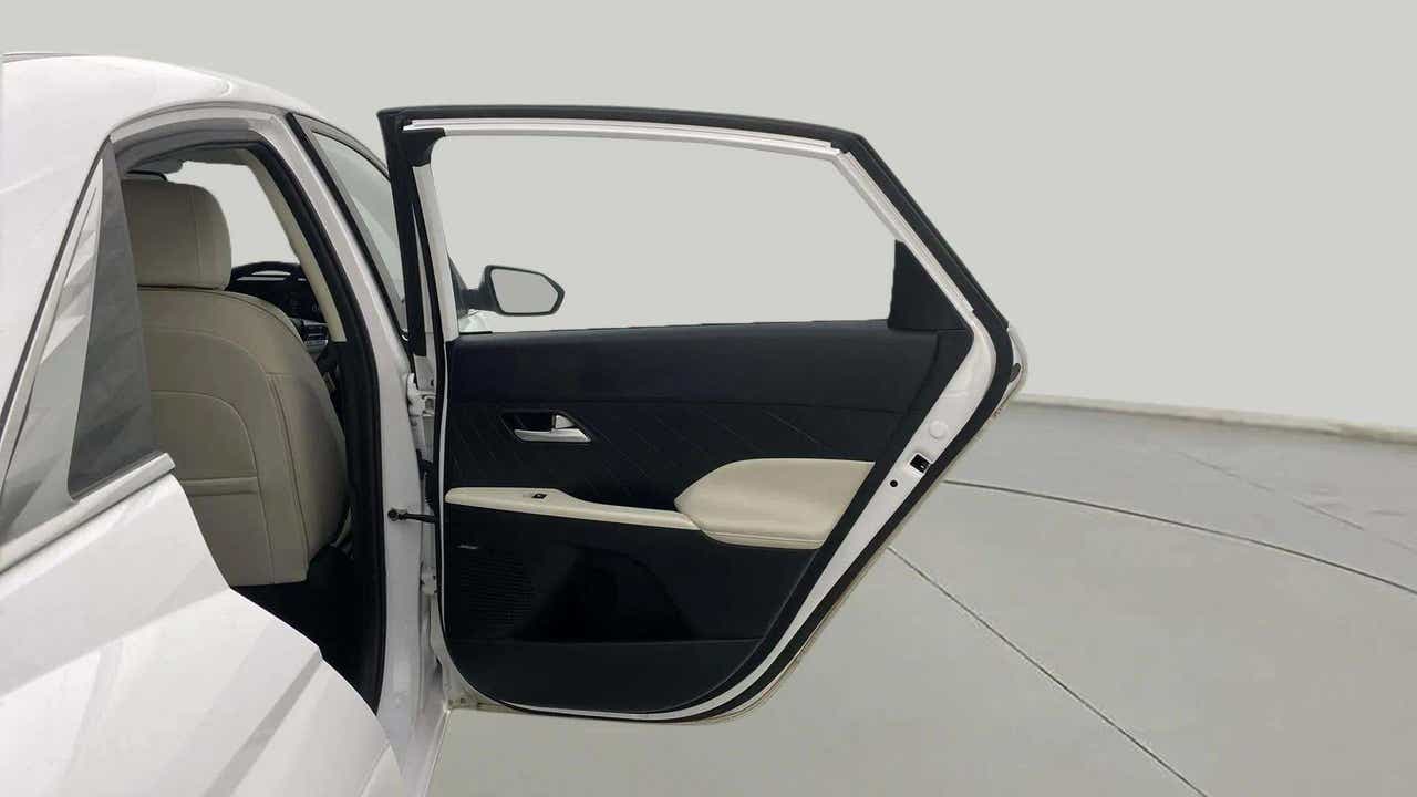 Rear door and seat view of a Hyundai Verna
