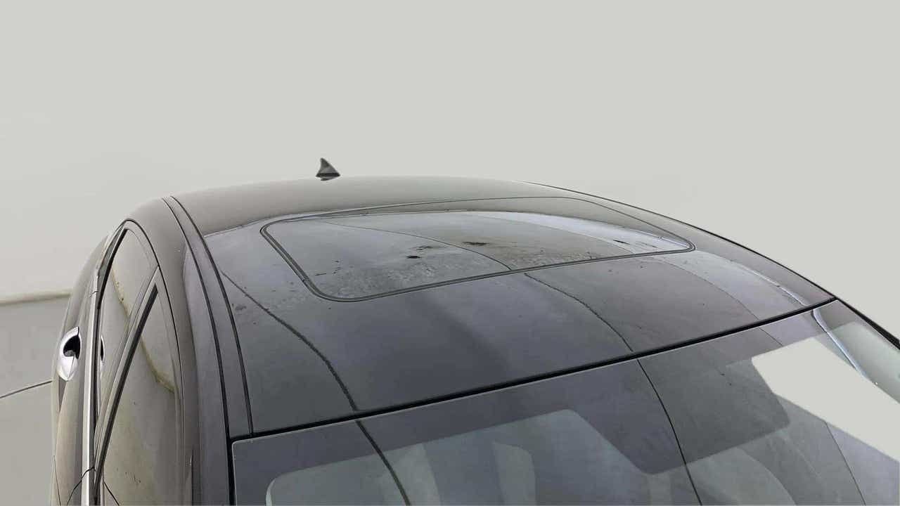 Sunroof view of a Hyundai Verna