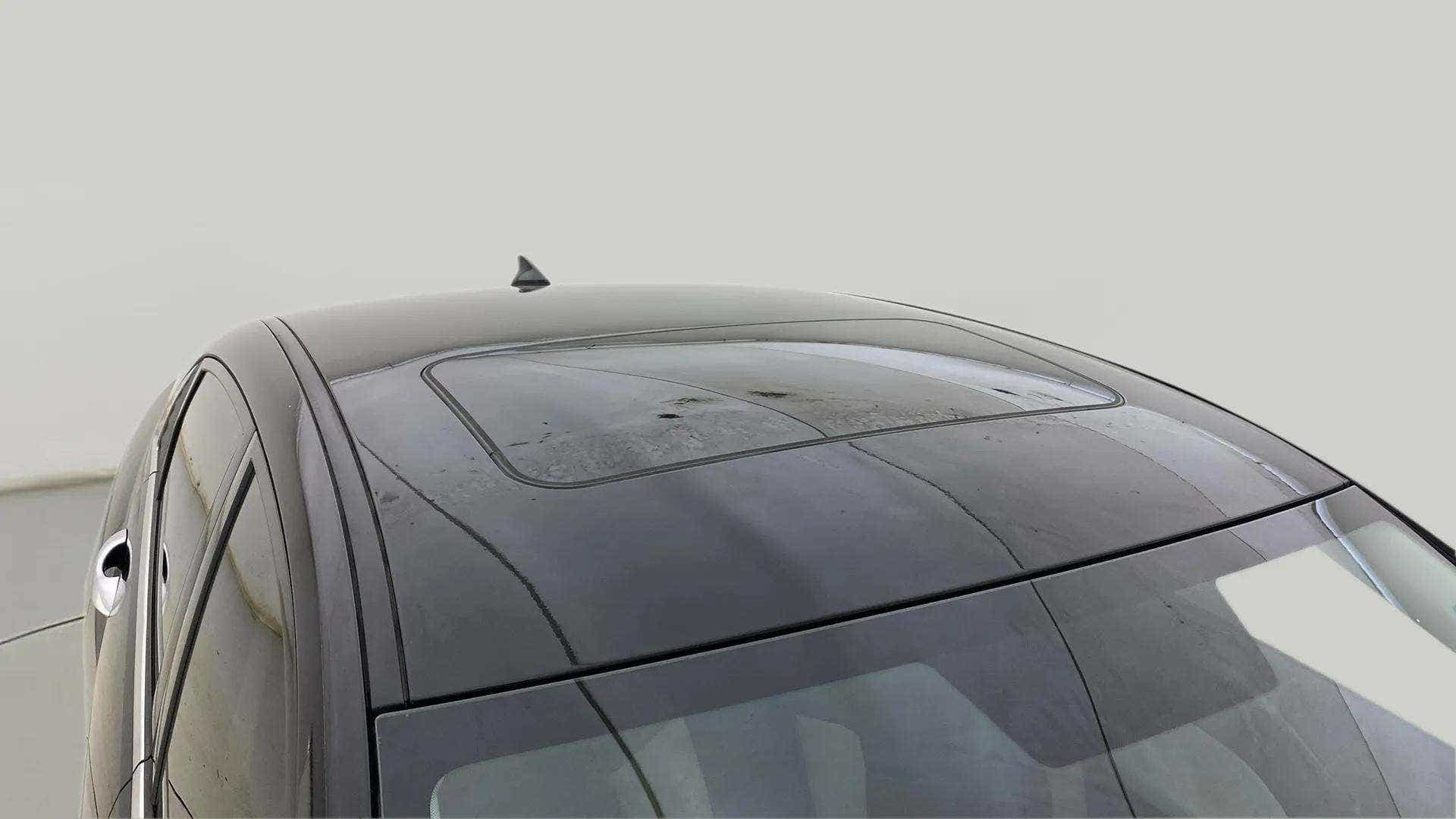 Sunroof view of a Hyundai Verna