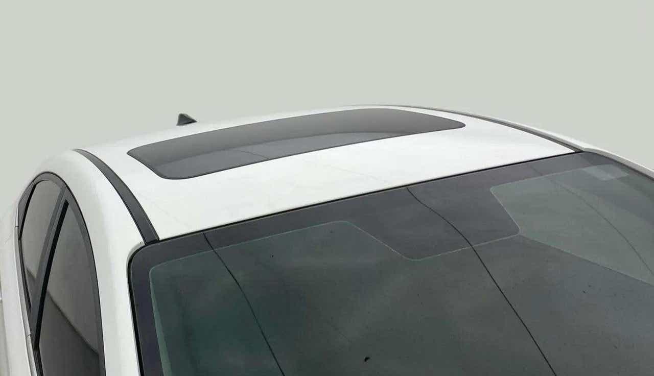 Sunroof view of a Hyundai Verna