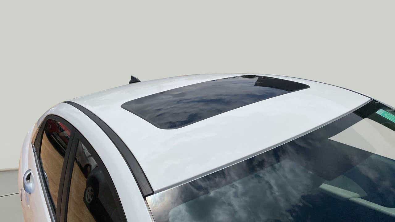 Sunroof view of a Hyundai Verna