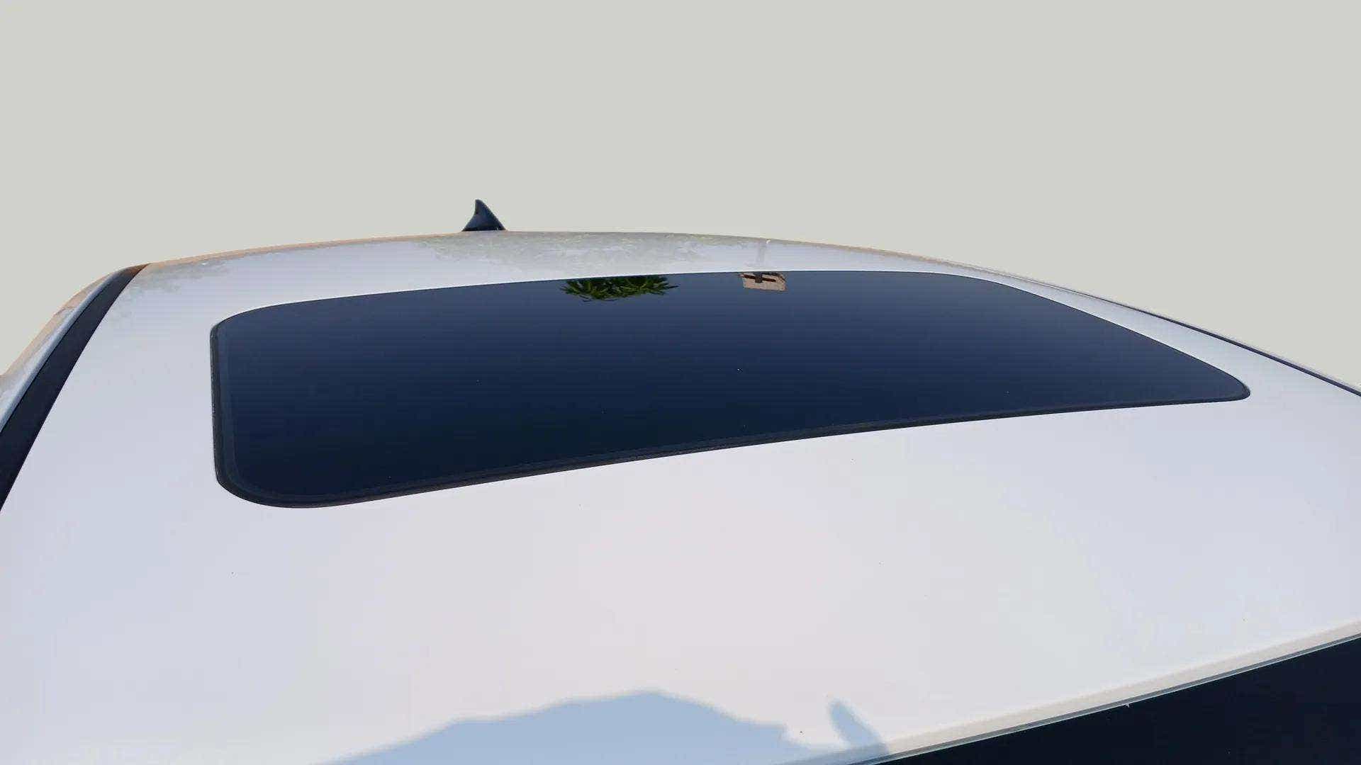 Sunroof view of a Hyundai Verna