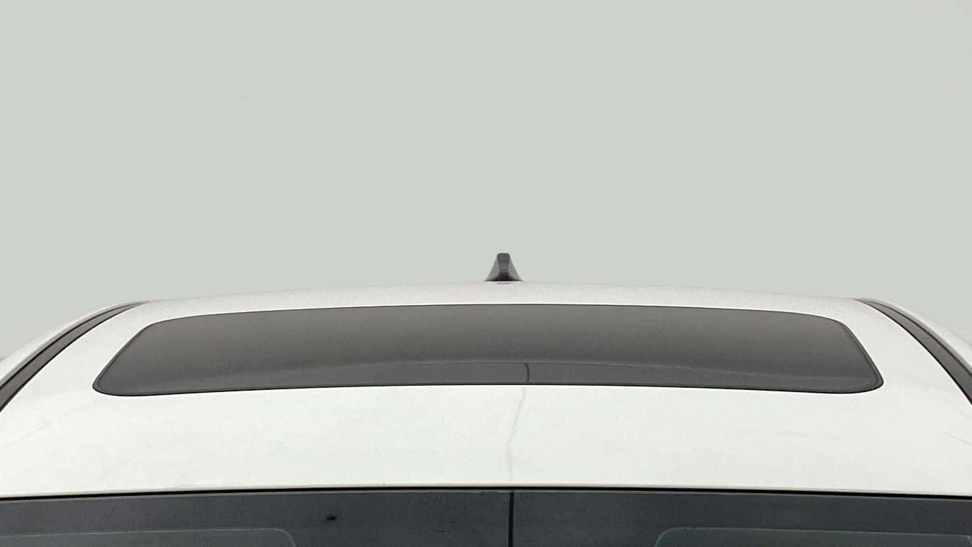 Sunroof view of a Hyundai Verna