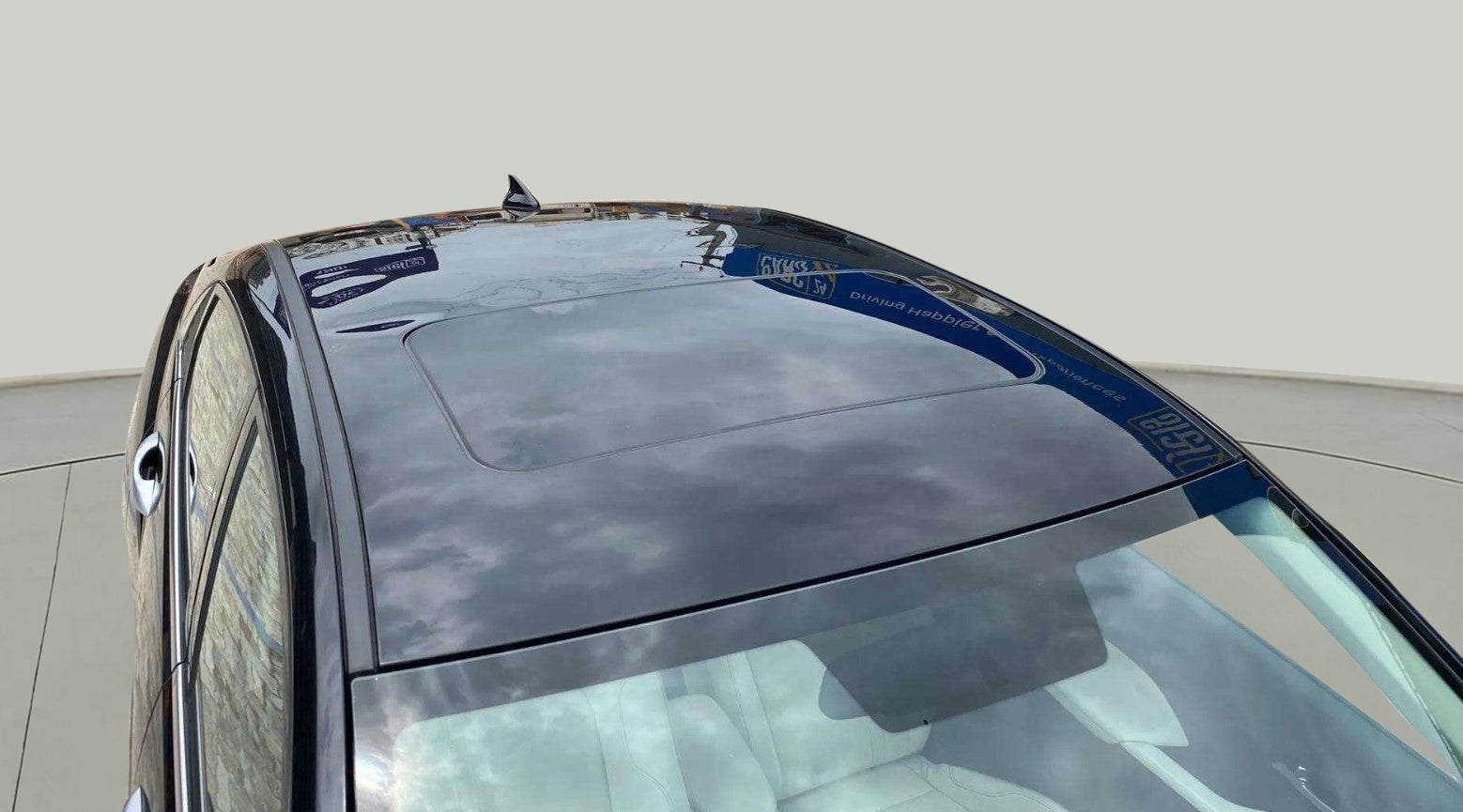 Sunroof view of a Hyundai Verna