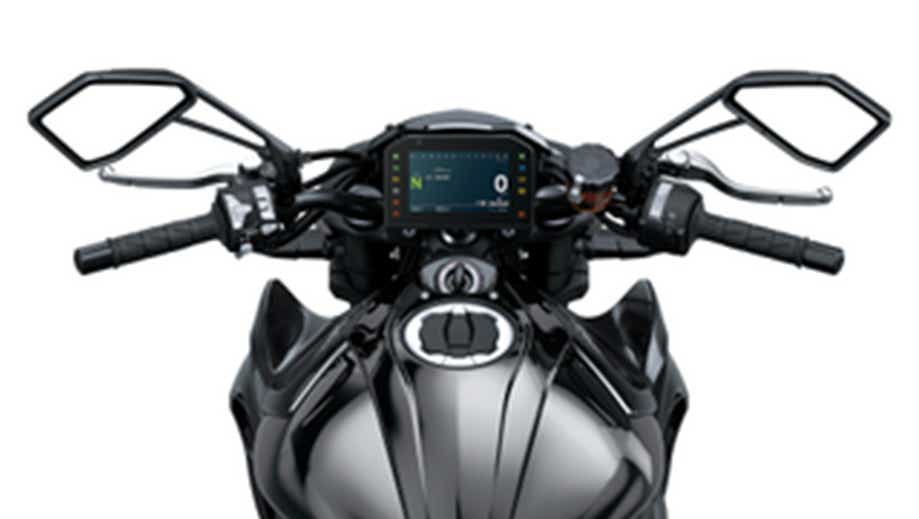 Rider view of Kawasaki Z1100