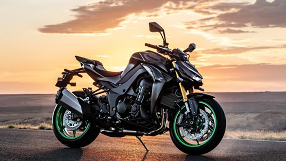 Side view of Kawasaki Z1100