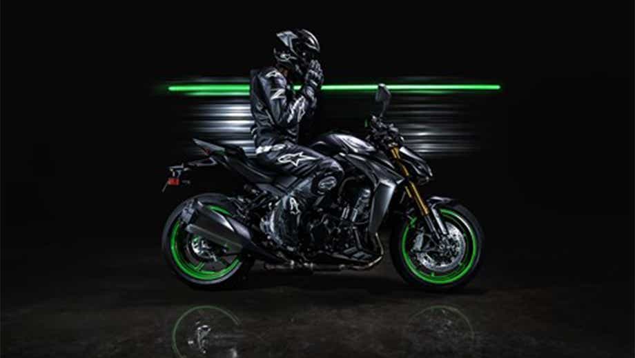 Side profile of Kawasaki Z1100