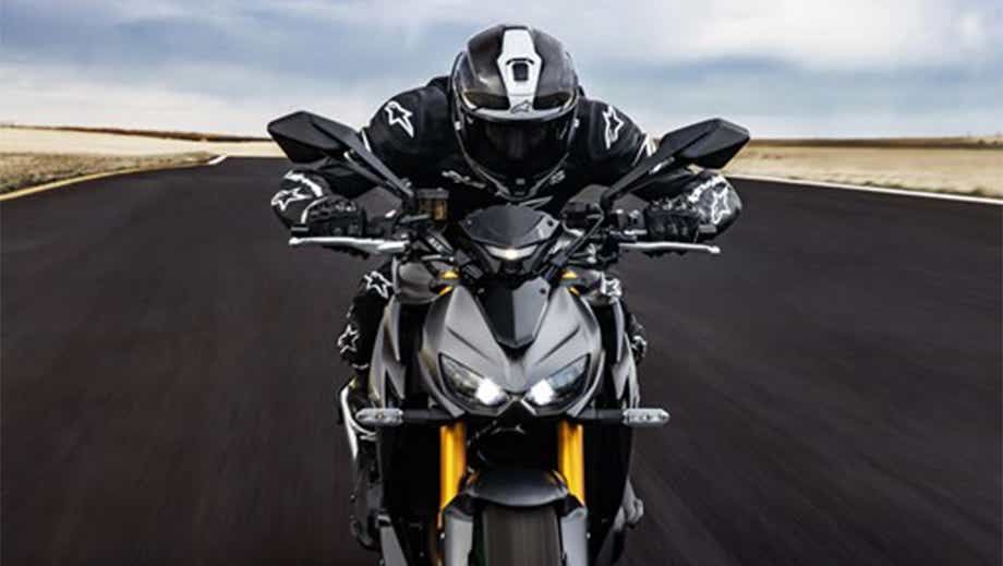 Front view of Kawasaki Z1100