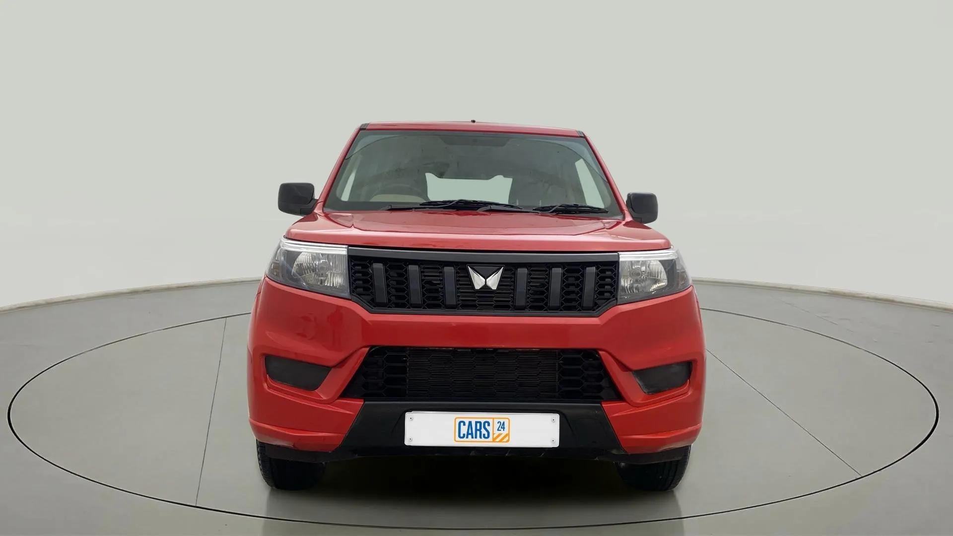 Front view of a Mahindra Bolero Neo