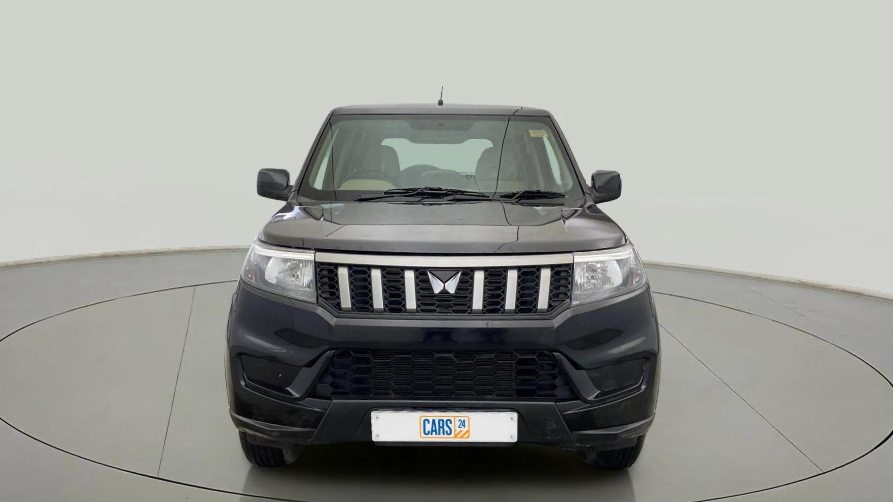 Front view of a Mahindra Bolero Neo