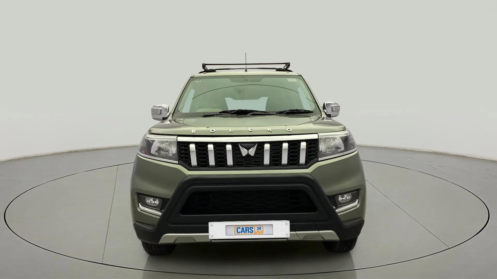 Front view of a Mahindra Bolero Neo