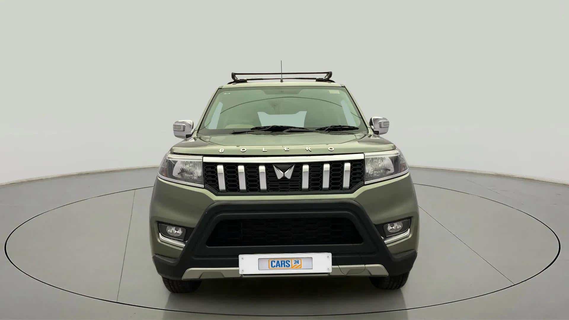 Front view of a Mahindra Bolero Neo