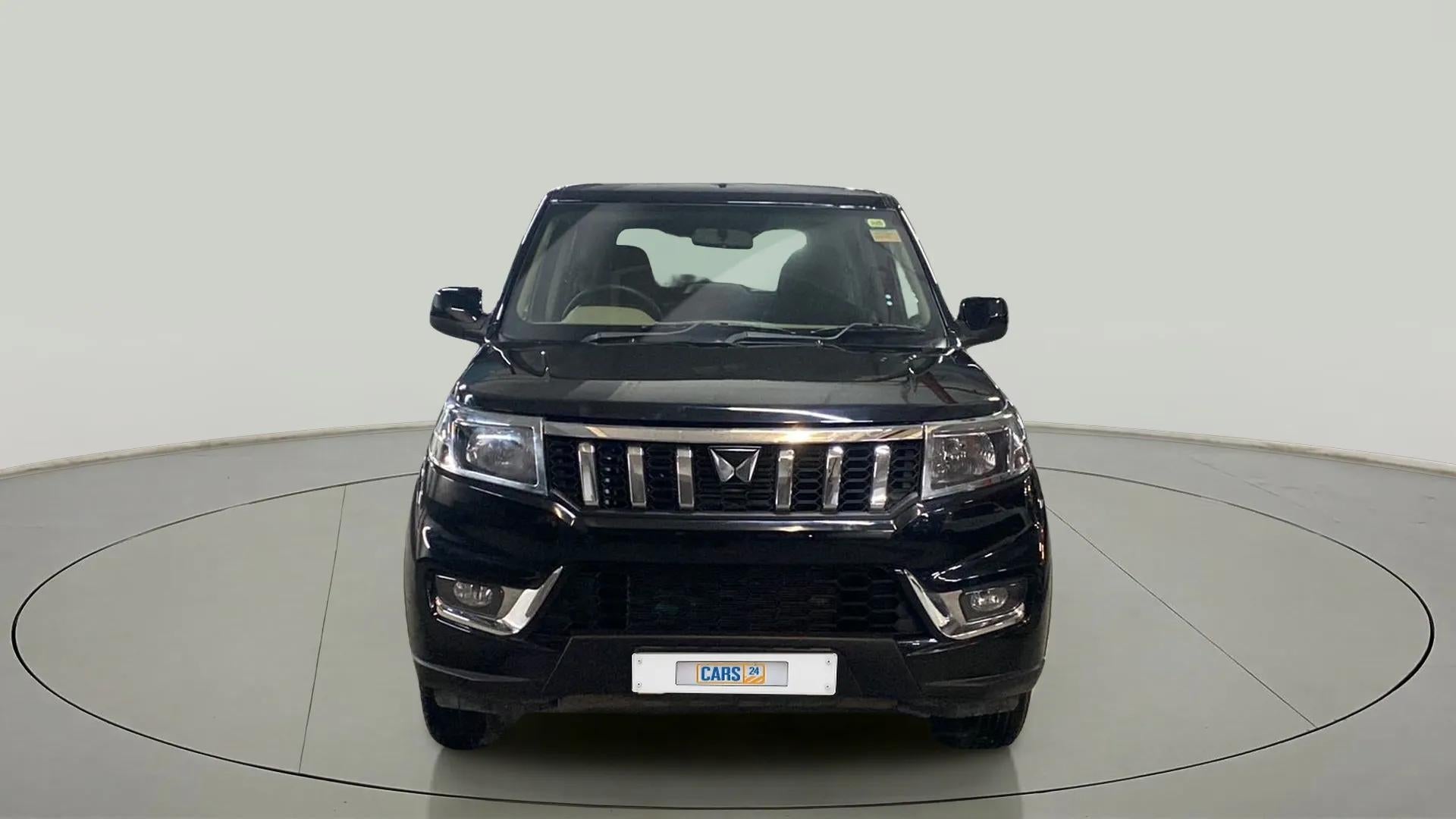 Front view of a Mahindra Bolero Neo