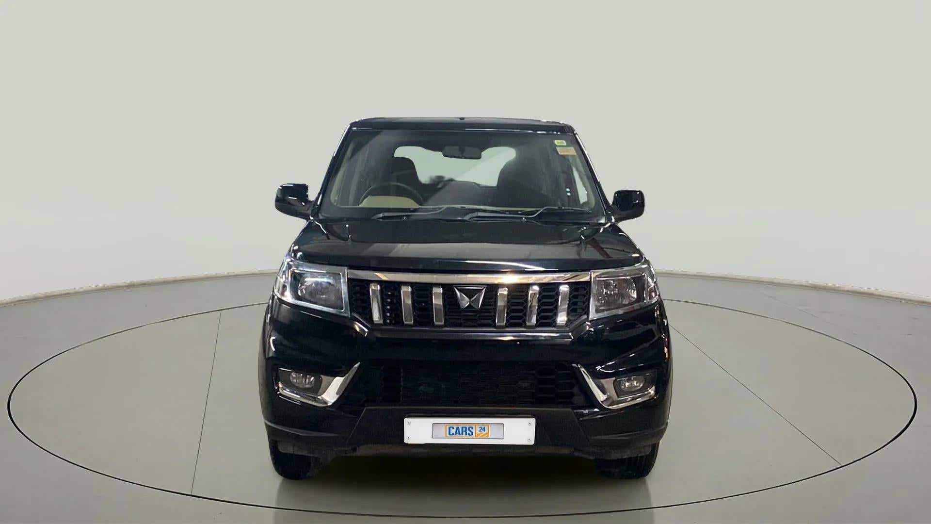 Front view of a Mahindra Bolero Neo