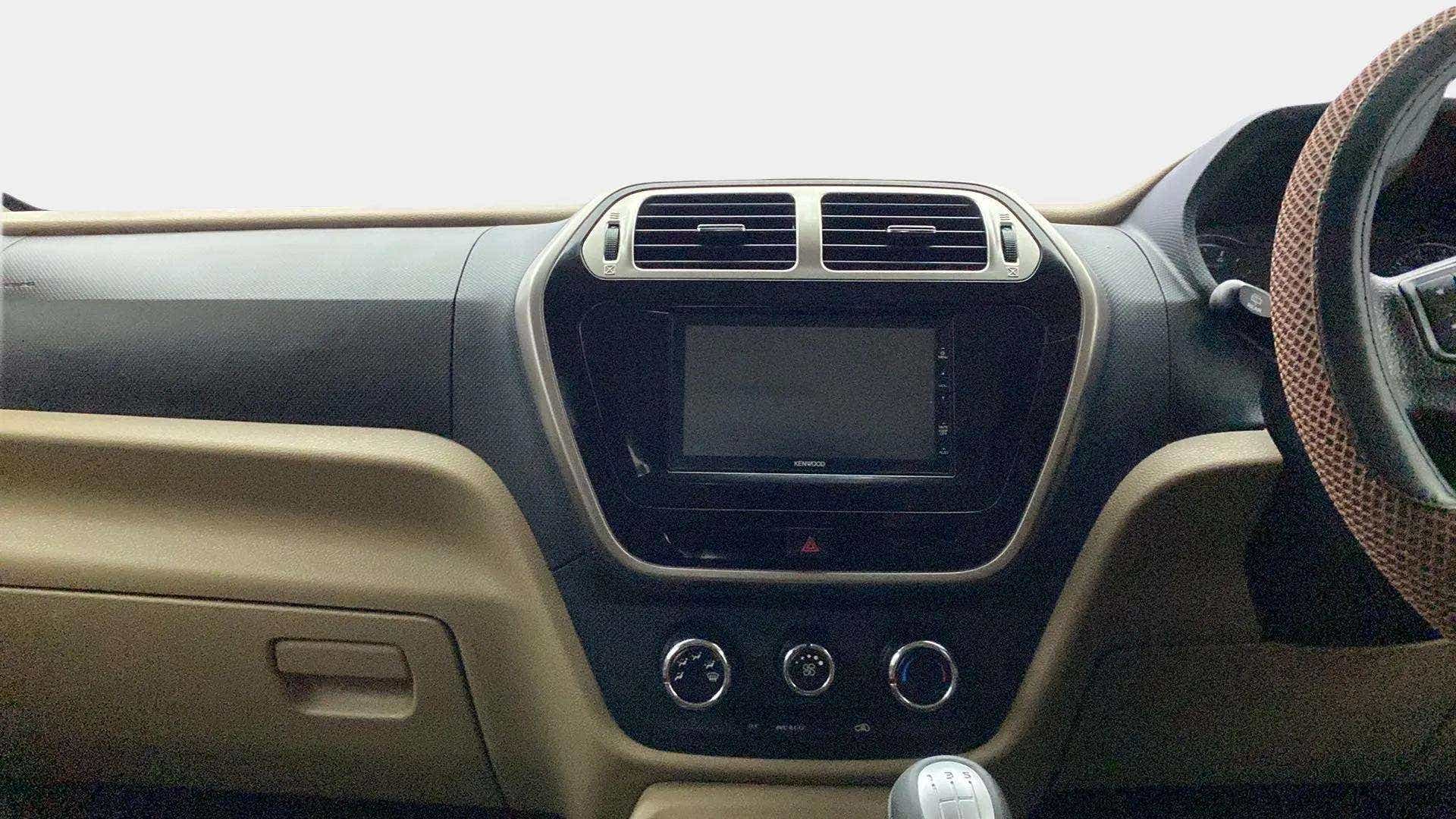 Dashboard and center console of a Mahindra Bolero Neo