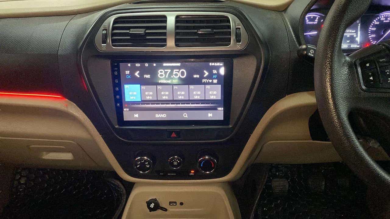 Dashboard and infotainment system of a Mahindra Bolero Neo