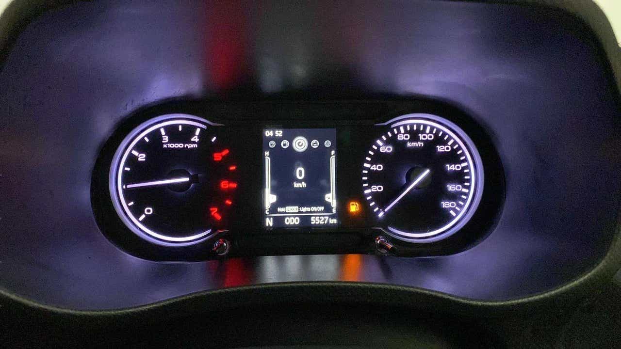 Instrument cluster of a Mahindra Bolero Neo