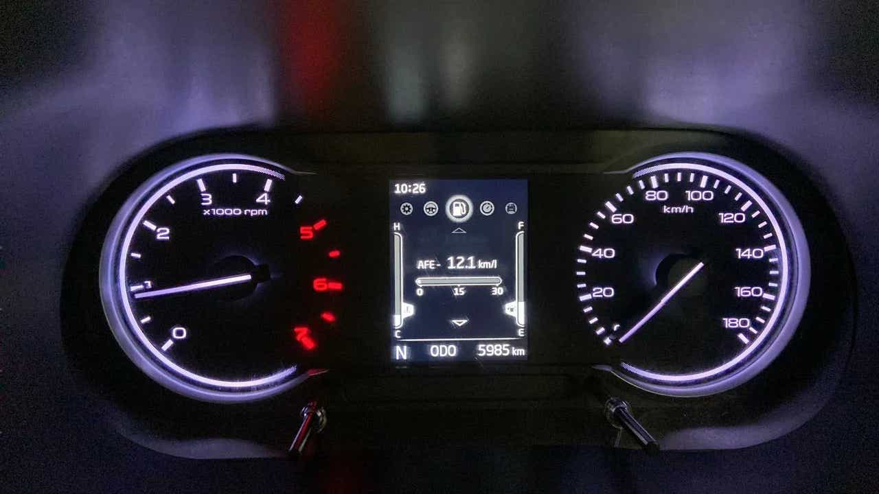 Instrument cluster of a Mahindra Bolero Neo