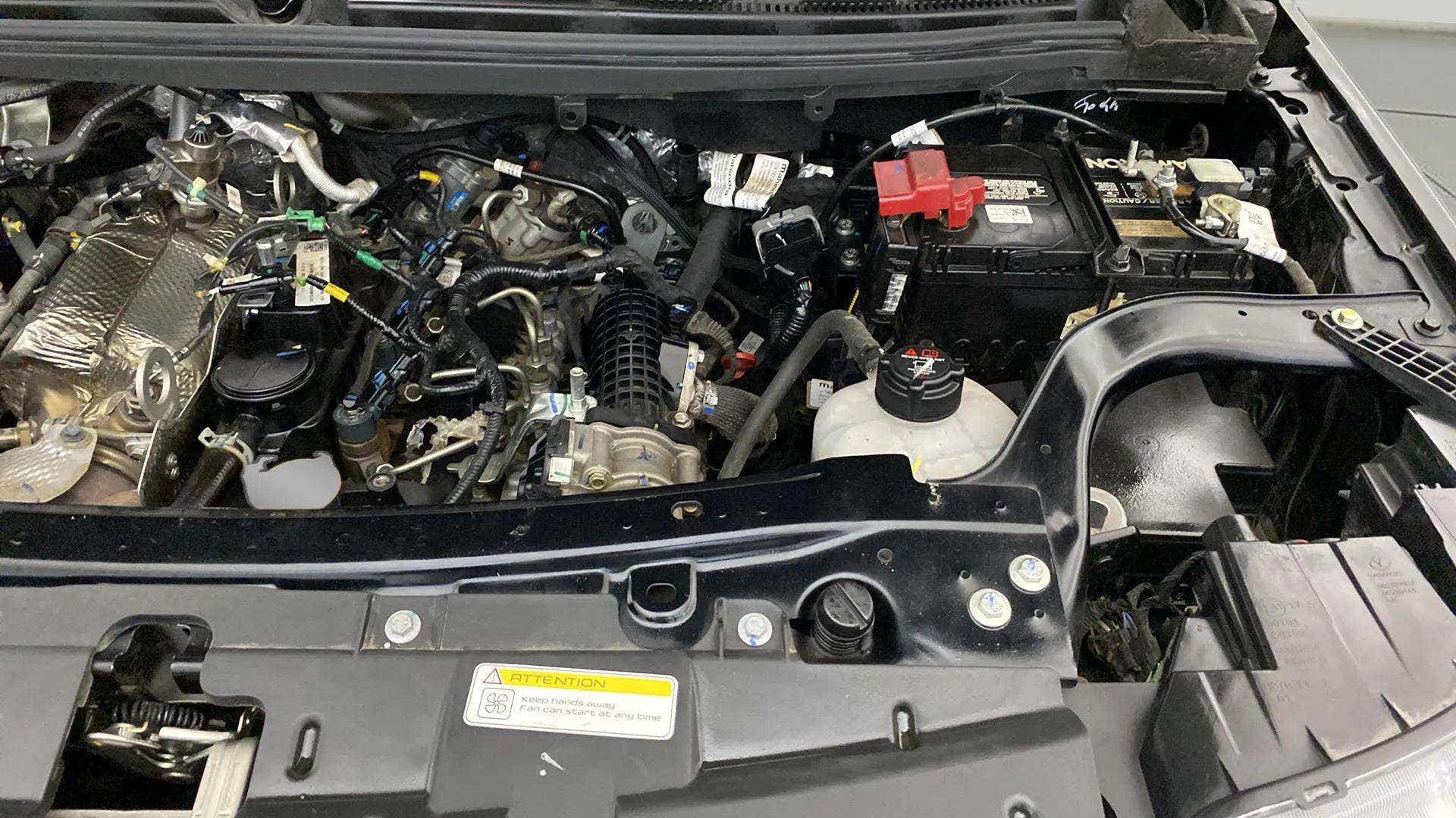 Engine bay of a Mahindra Bolero Neo