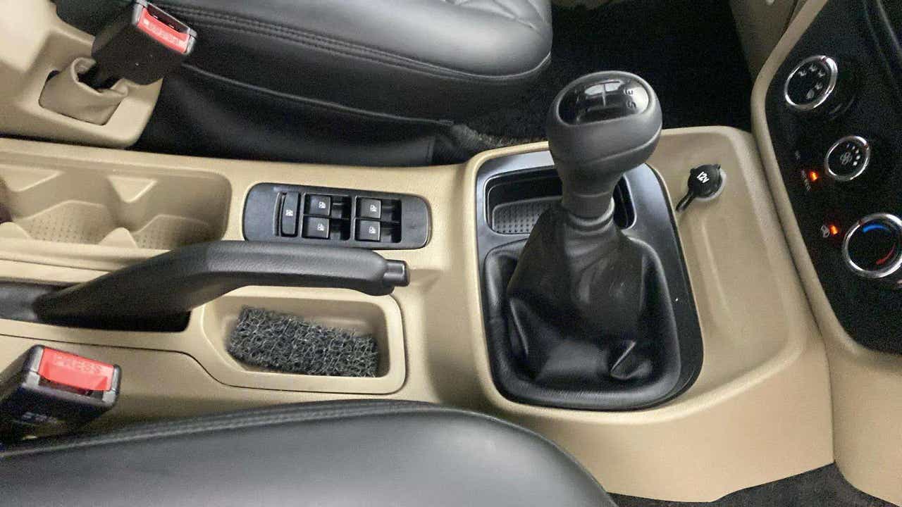 Gear lever and central console of a Mahindra Bolero Neo
