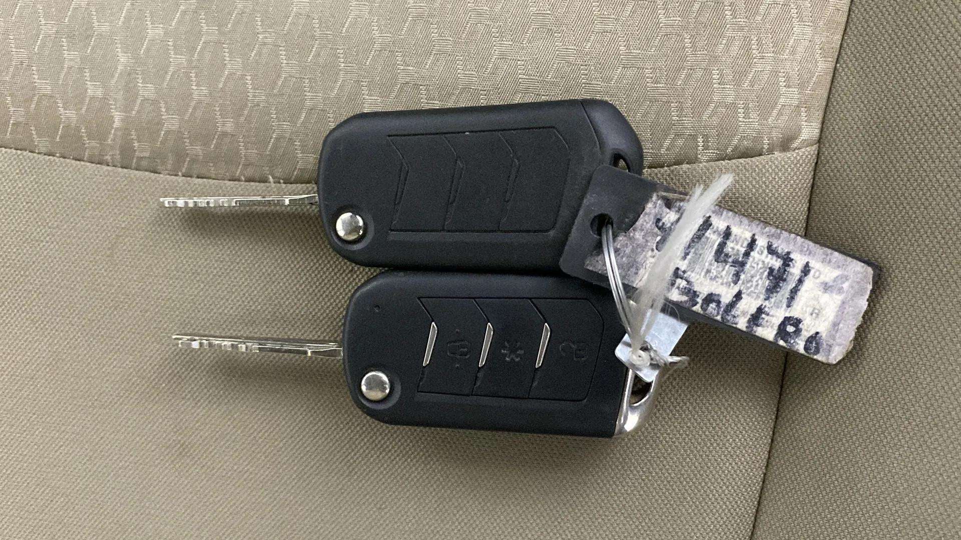 Key fobs of a Mahindra Bolero Neo